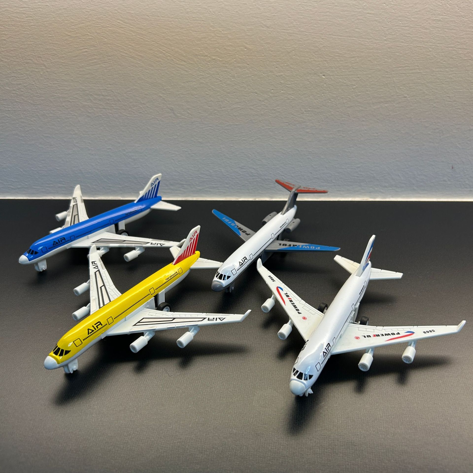 Model Penerbangan Miniatur Mai - Kids Toys Supplier ulasan dan harga