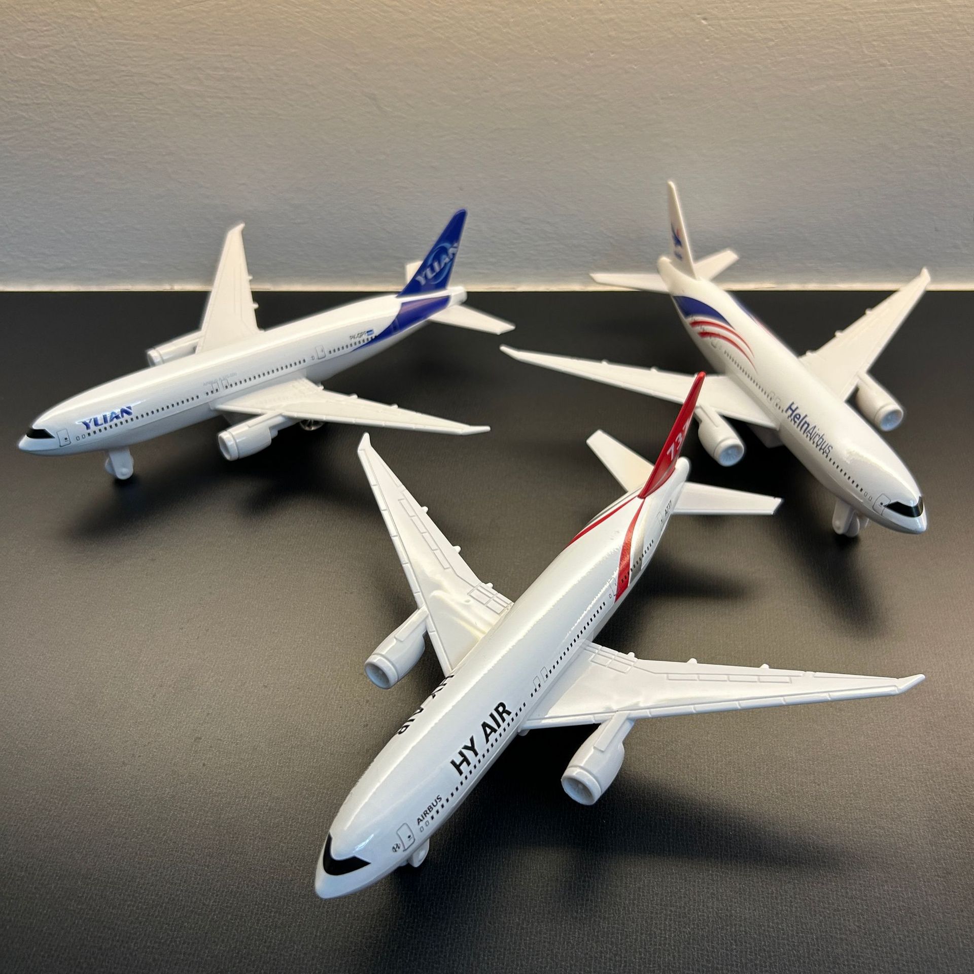 Model Penerbangan Miniatur Mai - Kids Toys Supplier ulasan dan harga